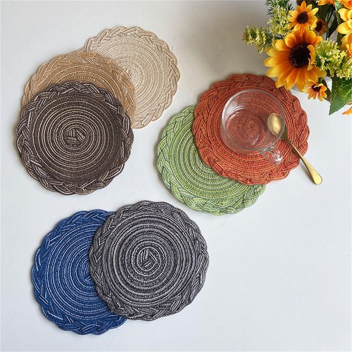 Round table mat - table, woven